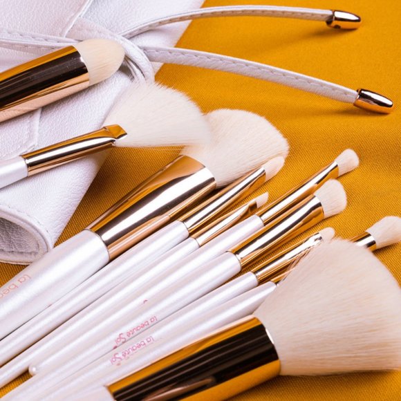 ROSE GOLD 10-Piece Luxury Makeup Brush Set - Picture 5 of 9